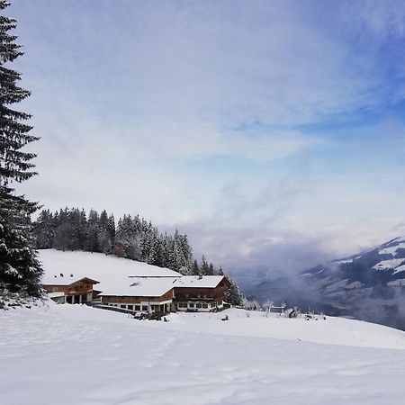 Hof Zenzern Apartamento Kitzbühel Exterior foto